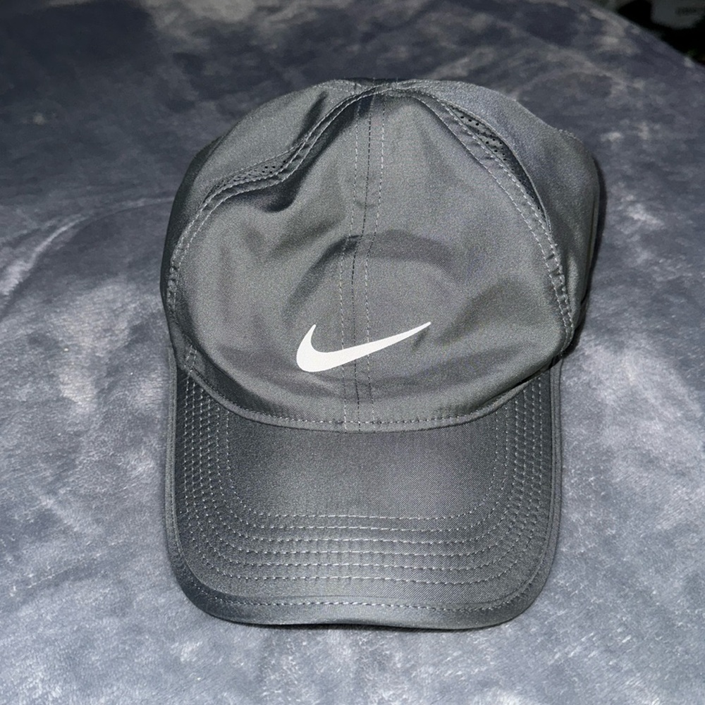 Nike | Dri-Fit Featherlight Cap